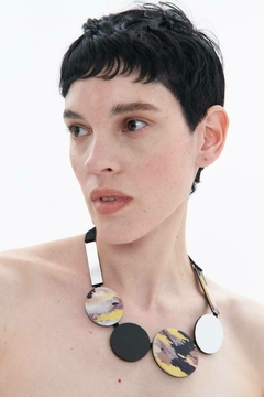 Collar Frame Circle Sky - Yellow en internet