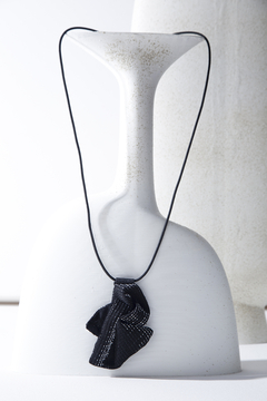 Collar Colgante Hikari - Iskin Sisters