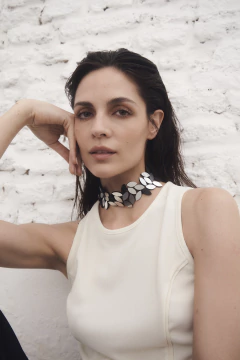 Choker Kate Leaves Asymmetric Small - Plata & Negro - comprar online