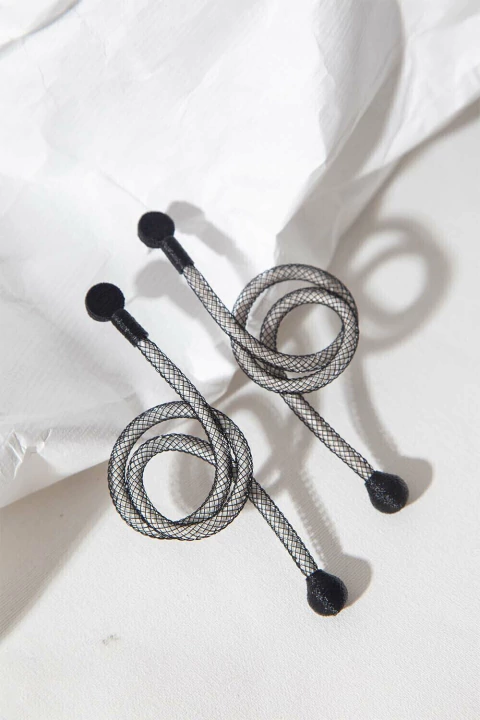 Aros Life Knot - Negro/Blanco - comprar online