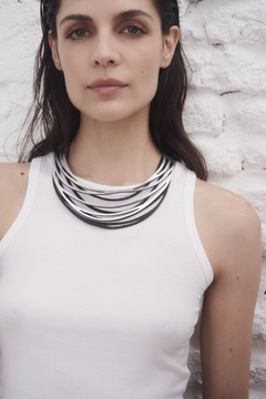 Collar Curves Duo New - Plata Negro - comprar online