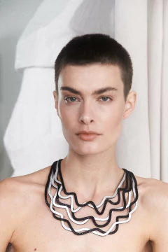 Collar Curves Duo - Plata Negro - comprar online