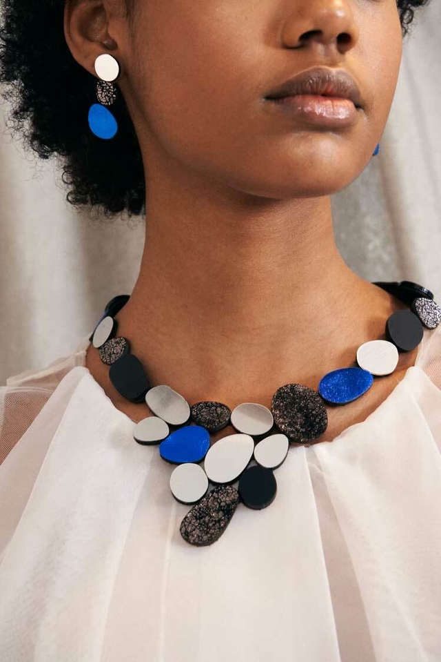 Collar Organic Reflections V - Plata/Negro/Peltre/Azul thumbnail 2