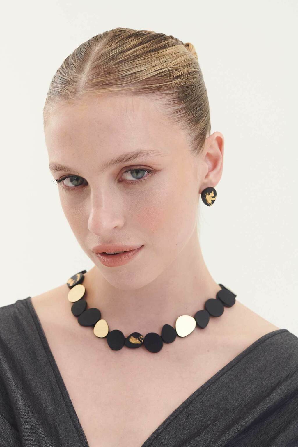 Collar Organic Reflections Round - Negro/ Oro thumbnail 3