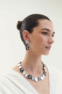 Collar Organic Reflections Round - Plata/ Negro - comprar online