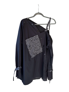 Camisa Off Shoulder Negra - Upcycled - comprar online