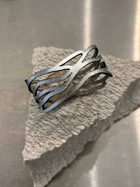 Brazalete Victoria Wave Sample - Plata - comprar online