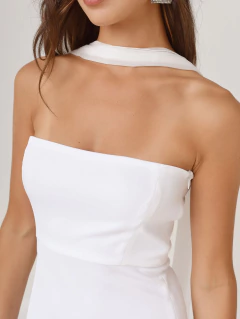 VESTIDO ISA LAZO BLANCO en internet