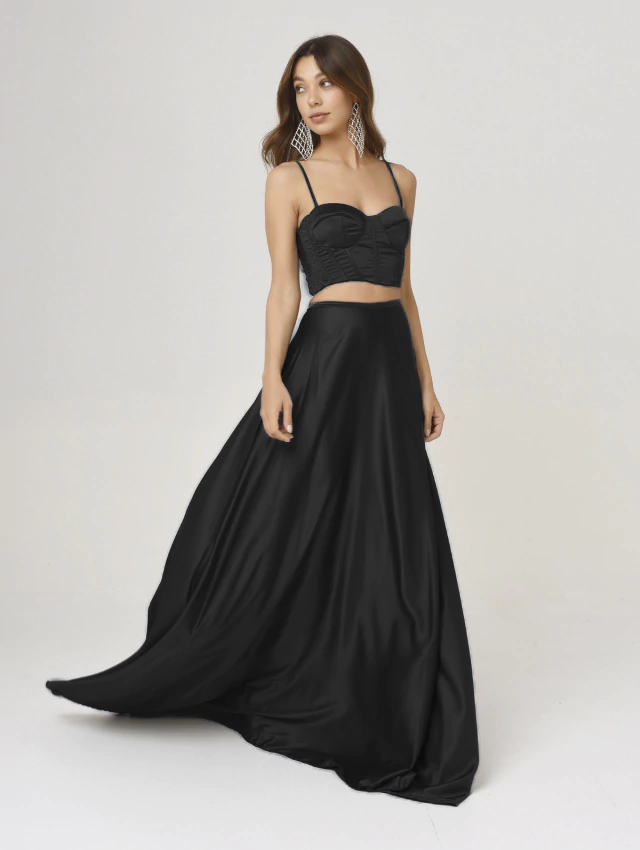 Pollera semi plato negro — imagen 2
