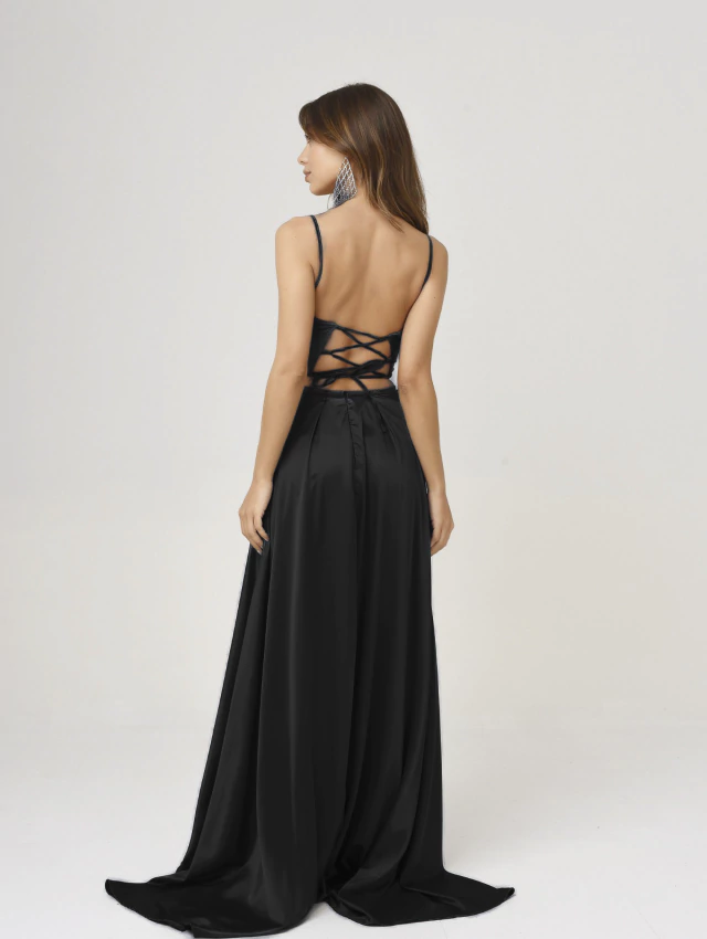 Pollera semi plato negro — imagen 4