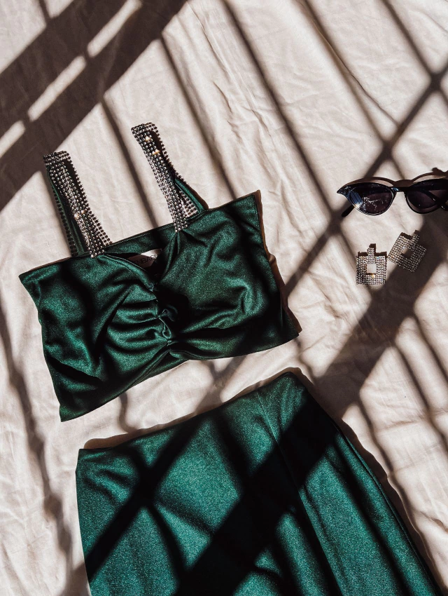 TOP VENUS STRASS VERDE BOTELLA — imagen 6