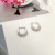 Brinco Argolinha Oval de Zirconias Folheado A Ródio Branco na internet
