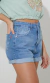 Short de jean con dobladillo Te lo Juro - comprar online