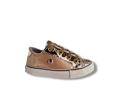 Zapatilla oro nena con cordón