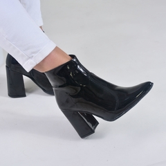 Bota Génova Charol Negro en internet
