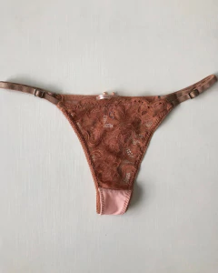 Tanga cola less Alegria Caramel