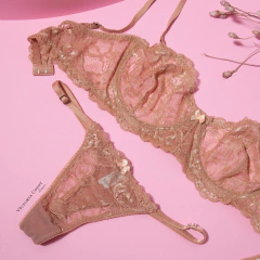 Imagen de Conjunto Almendra (Balconette + Less)