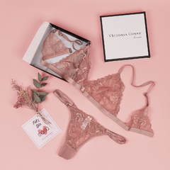 VC BOX Almendra (Triangulito + Tanga cola less)