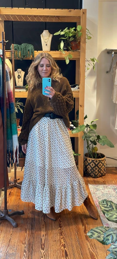 POLLERA AL BIES CON VOLADO - leopardo