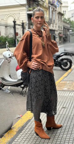 BUZO RECORTES BATIK BRICK - comprar online