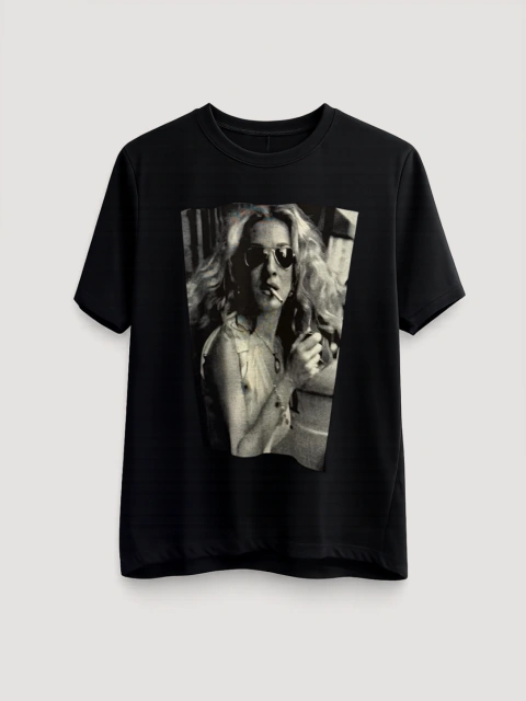 REMERA CARRIE CIGARETTE