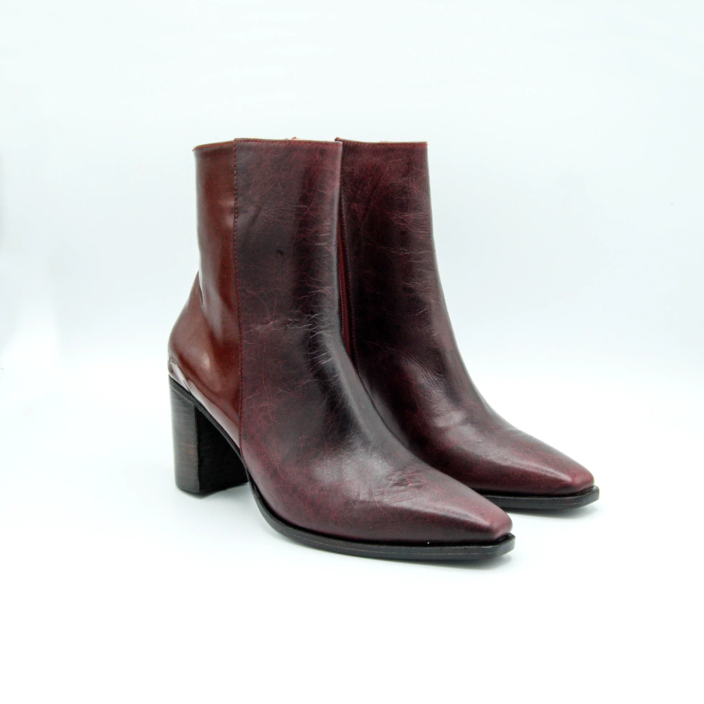 Bota Basel Bordo