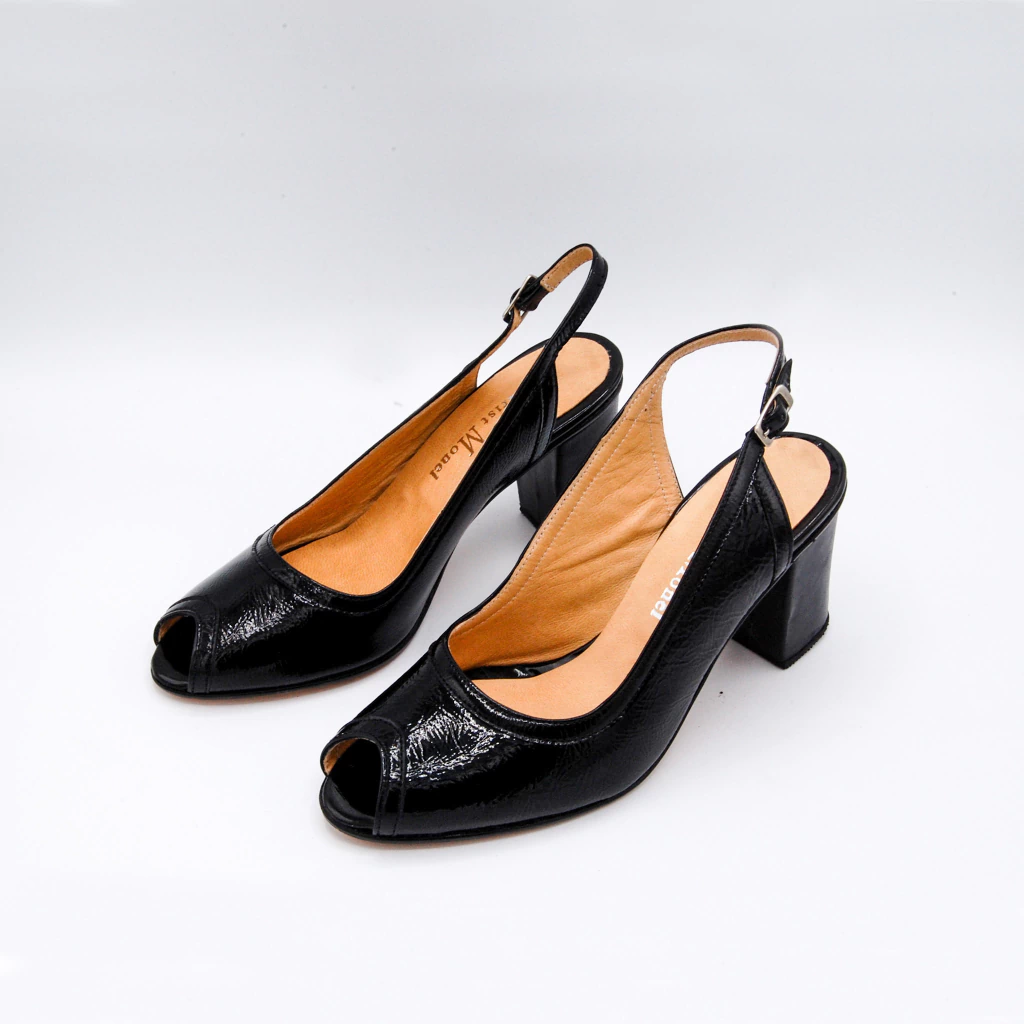 Sandalia Den Charol Negro