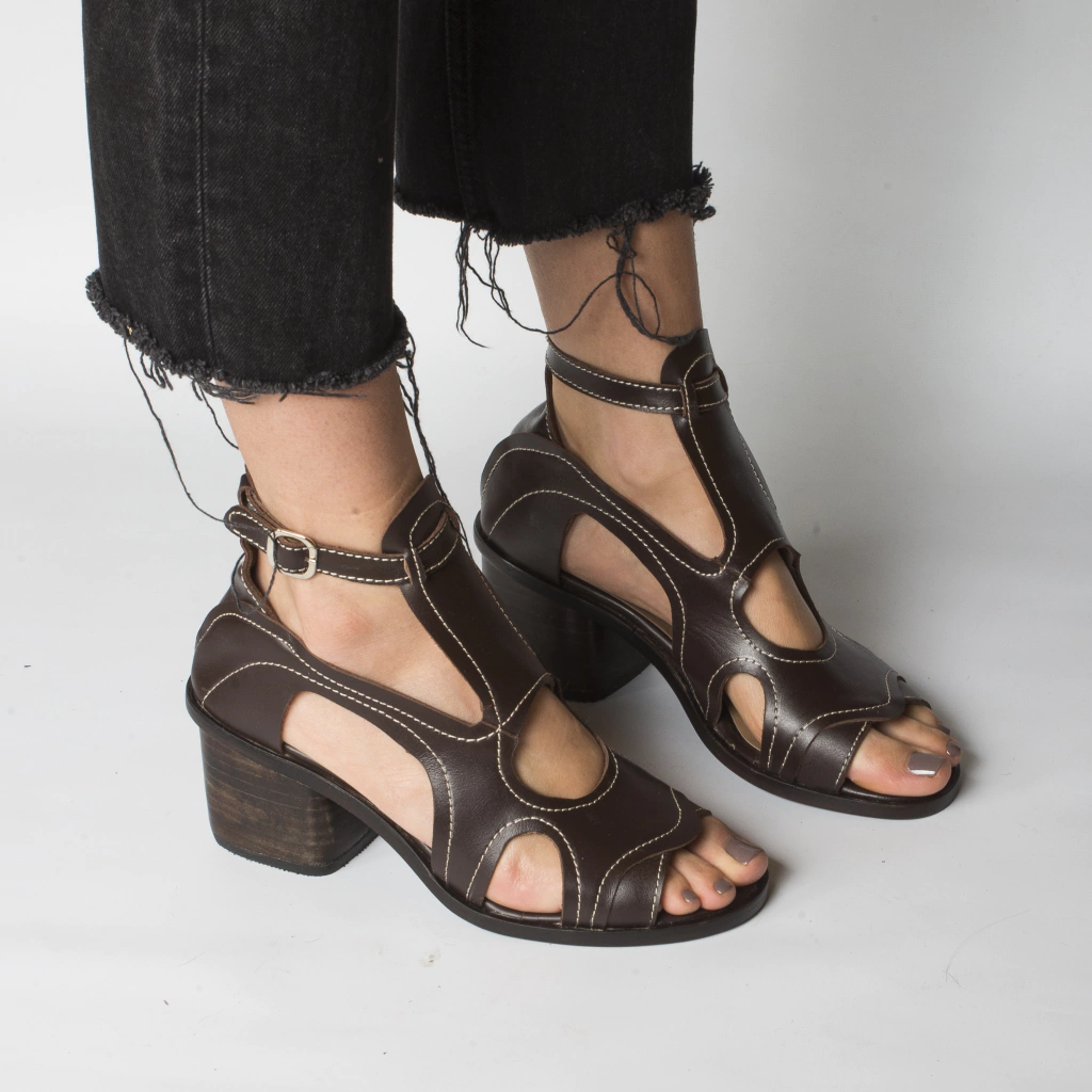 Sandalia Glory Marron