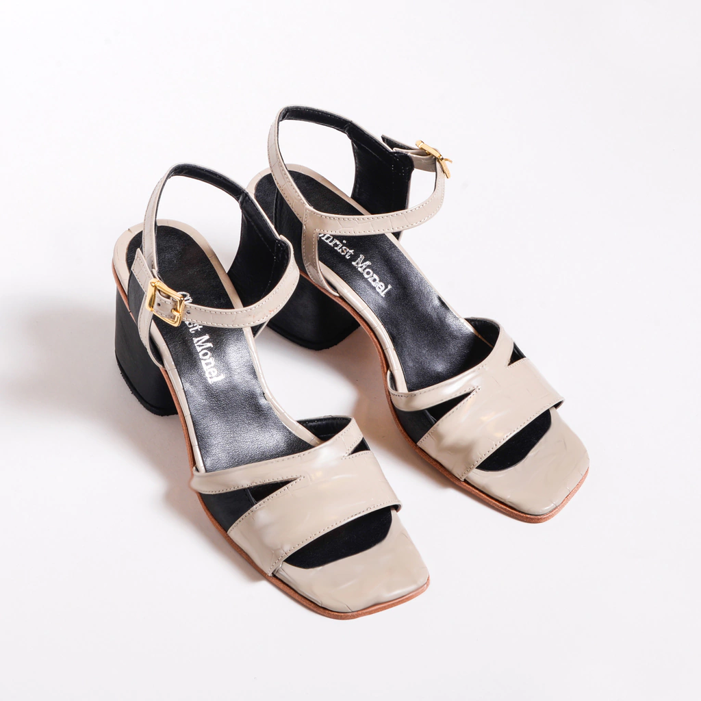 Sandalia Tamy Negro PRE VENTA