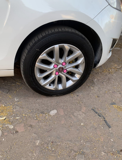 KIT CUBRE BULONES PARA RUEDAS