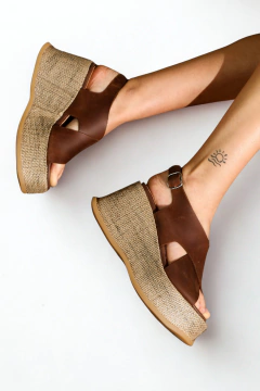 Sandalia Floyd Choco - comprar online