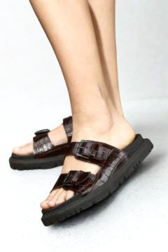 Sandalia Birk Croco Choco - comprar online