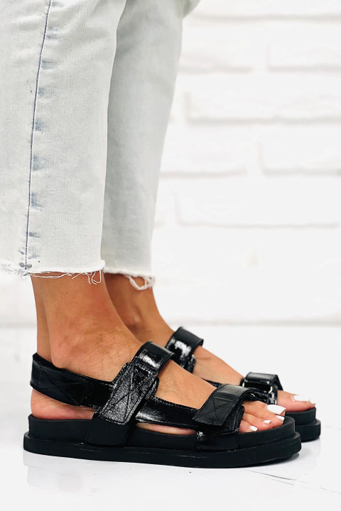 Sandalia Goldie Charol Black - comprar online