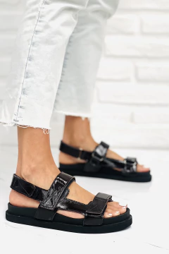 Sandalia Goldie Charol Choco - Jane Jones