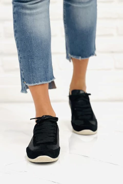 Japan Black - Jane Jones