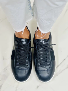 Zapatilla Madison Black - Jane Jones