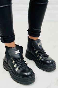 Borcego Williamsburg Negro - Jane Jones