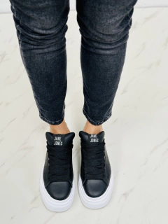 Zapatilla Champs Negro - Jane Jones