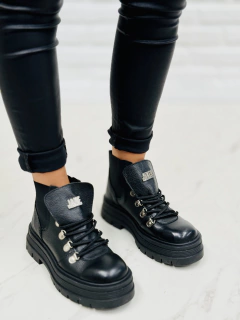 Borcego Williamsburg Negro en internet