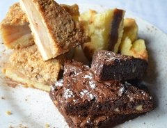 Promo Criolla Especial. Tabla de fiambres para 2 personas + 2 porciones de Locro + 3 Pan de baguette + 2 Crumble de Manzana y Canela en internet