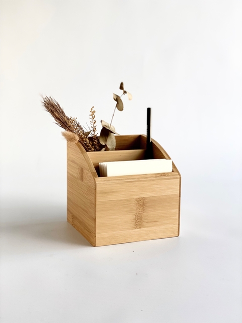 Organizador de Bamboo escritorio y controles