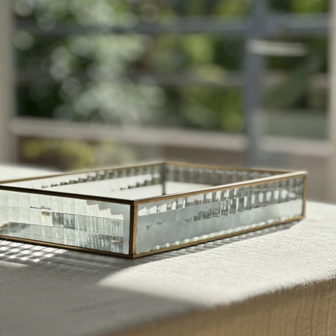 Bandeja / Alhajero de Vidrio con Borde Dorado Mate 30 cm