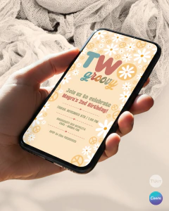 Invitación para cumpleaños , texto editable canva, two groovy, flower party retro - TuKit