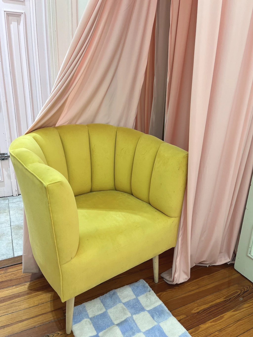 SILLON PETALO AMARILLO