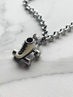 Pulsera de Acero con Dije Patin