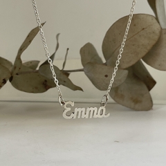 Dije con NOMBRE calado con Cadena de Plata 925