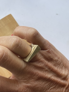 Anillo Triangulo en internet