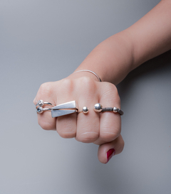 Anillo Triangulo