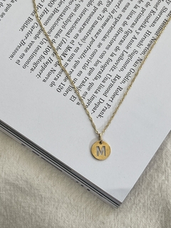 Cadena con Inicial redonda Oro 18k