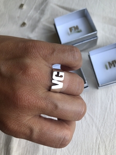 Anillo Iniciales caladas en internet
